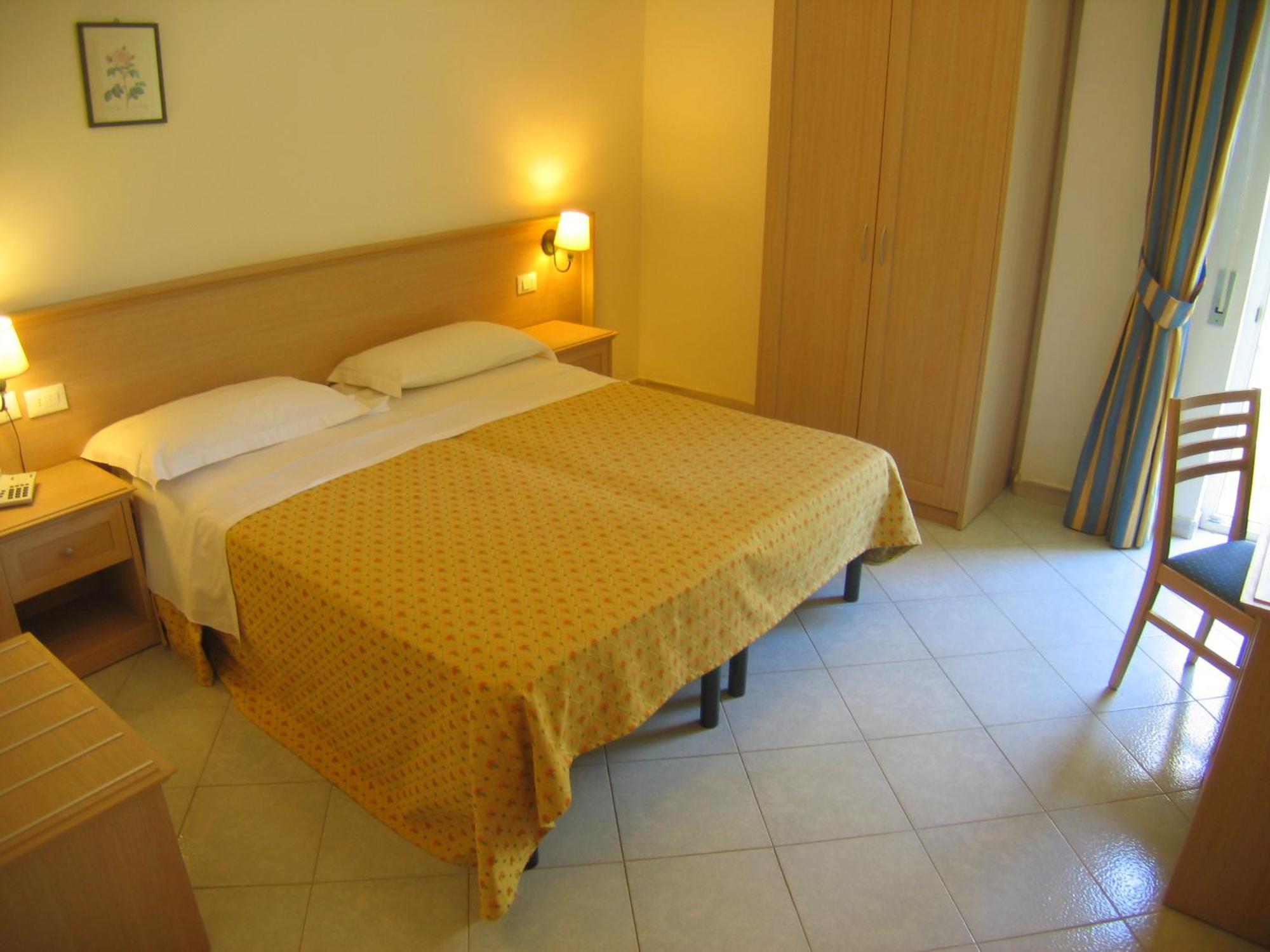 Hotel Europa Ischia Szoba fotó